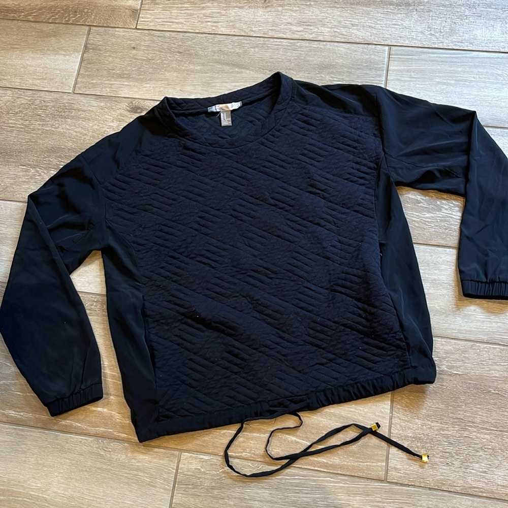 Forever 21 Lightweight Crew Neck w Pockets MEDIUM
